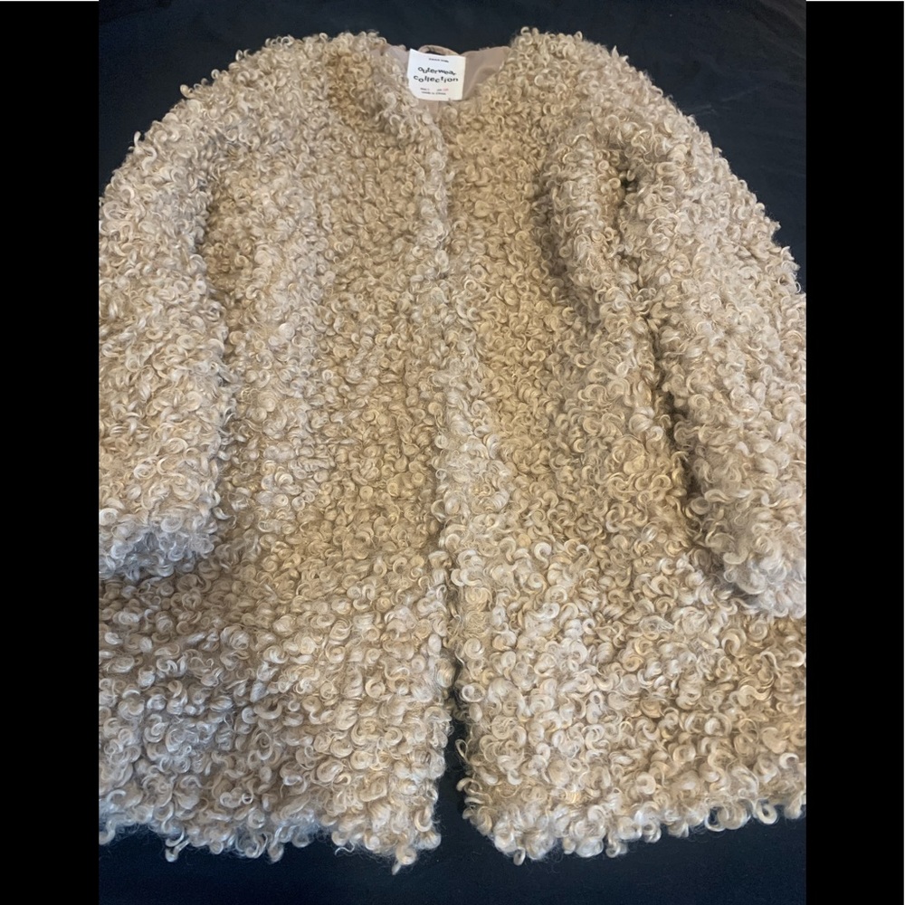 Beige Zara fuzzy coat kids - size 9